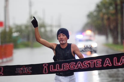 Pepe Contreras, campeón | Carrera 21K Artec 2023