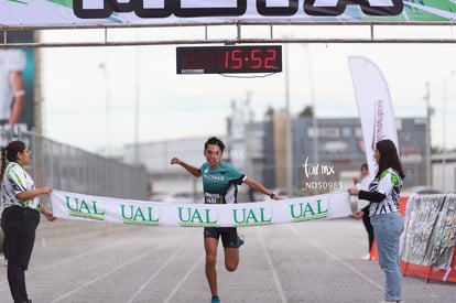 Jared Serrano Rivera, campeón 5K | Carrera 5K Halcones UAL