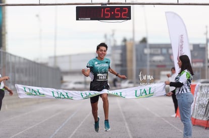 Jared Serrano Rivera, campeón 5K | Carrera 5K Halcones UAL