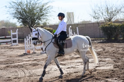 Ma. Teresa Anaya | Salto ecuestre Las Brisas