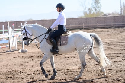 Ma. Teresa Anaya | Salto ecuestre Las Brisas