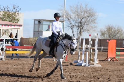 Ma. Teresa Anaya | Salto ecuestre Las Brisas