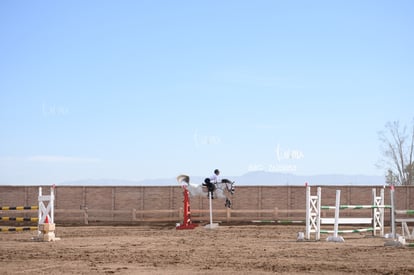 Ma. Teresa Anaya | Salto ecuestre Las Brisas