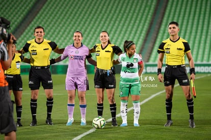 capitanas, Silvia Machuca, Cinthya Peraza | Santos  Laguna vs Cruz Azul Liga MX Femenil J15