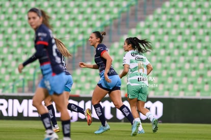 Katia Estrada, Adriana Iturbide | Santos vs Chivas femenil