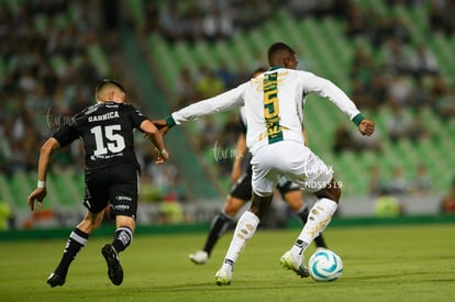 Félix Torres, Brayan Garnica | Santos Laguna vs Rayos del Necaxa