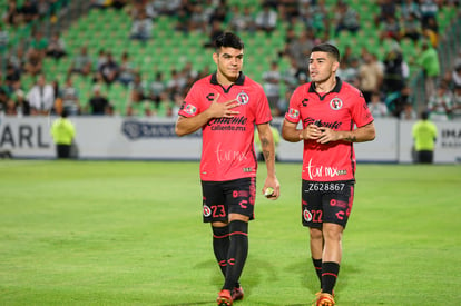 Carlos Valenzuela, Iván Tona | Santos Laguna vs Xolos de Tijuana