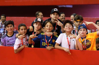 aficion en el auditoro | Toros Laguna vs Indios de Ciudad Juárez Basquet