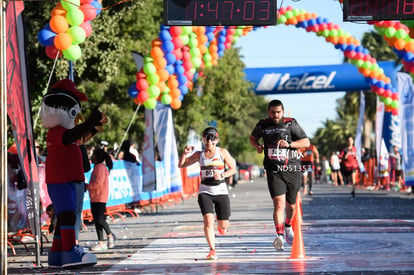 Ileana Robles, Diego Saenz | Carrera  21K Siglo META