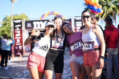 Ana Cris,Luisa, Mariangel, Daniela | Carrera  21K Siglo META