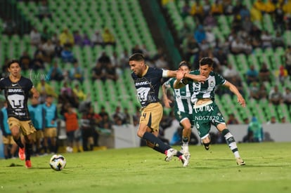 Aldo López, Lisandro Magallan | Santos Laguna vs Pumas UNAM J2