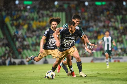 Pablo Bennevendo, Diego Medina | Santos Laguna vs Pumas UNAM J2