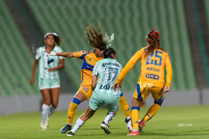 Joseline Montoya, Marianne Martínez | Santos vs Tigres femenil J7