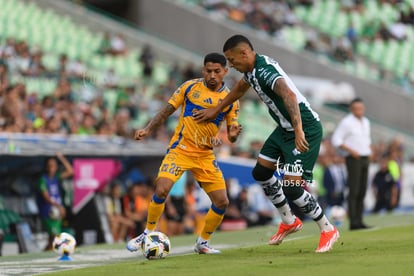 Javier Aquino, Franco Fagundez | Santos Laguna vs Tigres UANL J4