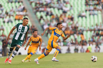 Javier Aquino, Franco Fagundez | Santos Laguna vs Tigres UANL J4