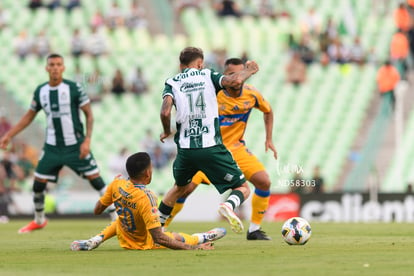 Francisco Villalba, Javier Aquino | Santos Laguna vs Tigres UANL J4