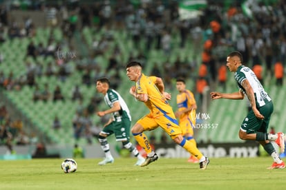 Juan Brunetta, Franco Fagundez | Santos Laguna vs Tigres UANL J4