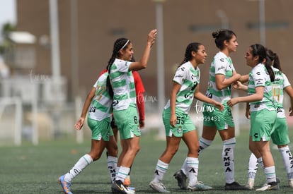 festejan gol | Santos vs Tijuana femenil J15 sub 19