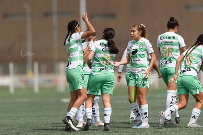 festejan gol | Santos vs Tijuana femenil J15 sub 19