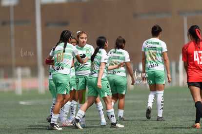 festejan gol | Santos vs Tijuana femenil J15 sub 19