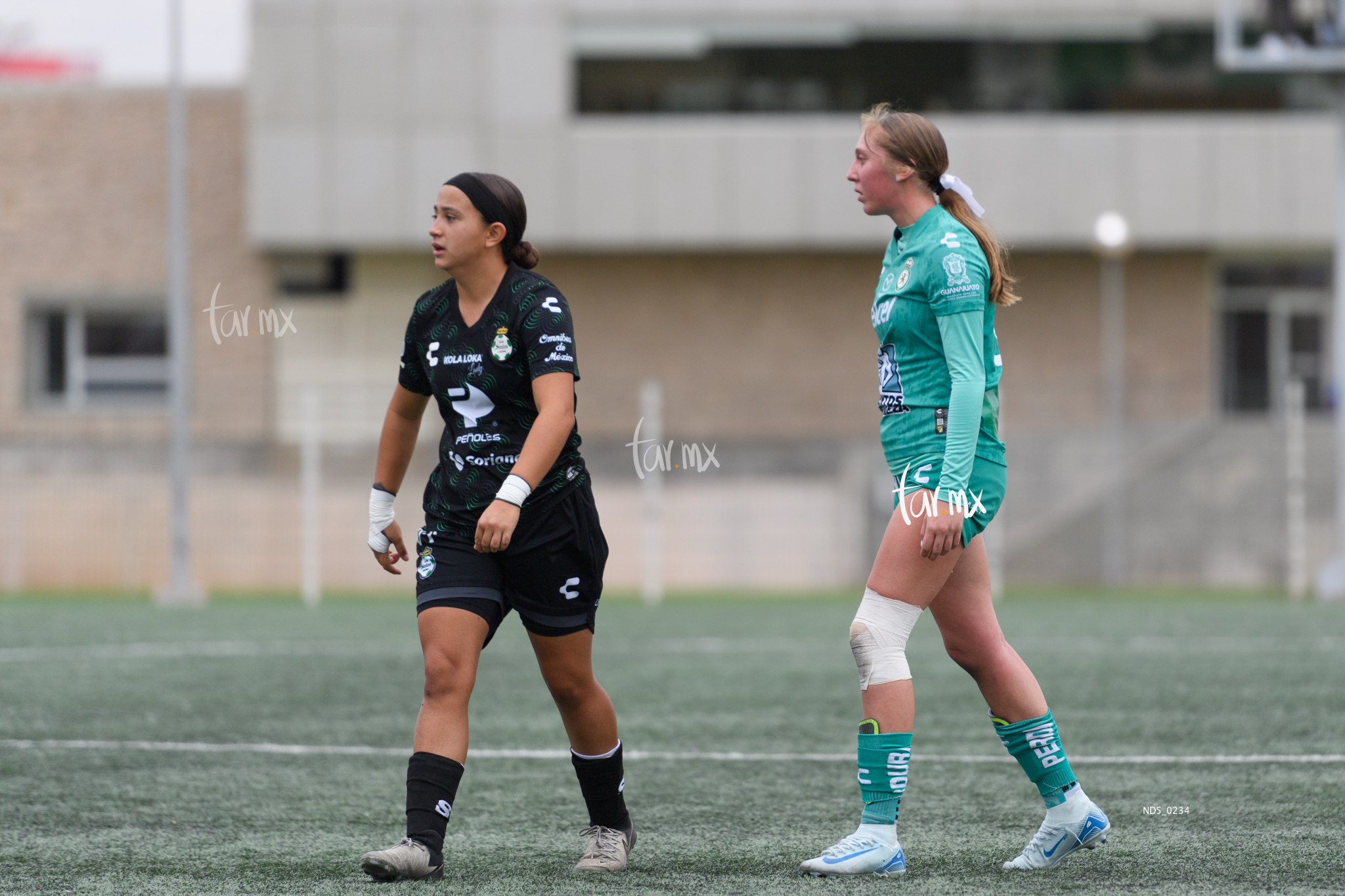 Yolanda Lira, Marbella Romero » Santos Laguna vs Leon sub 19