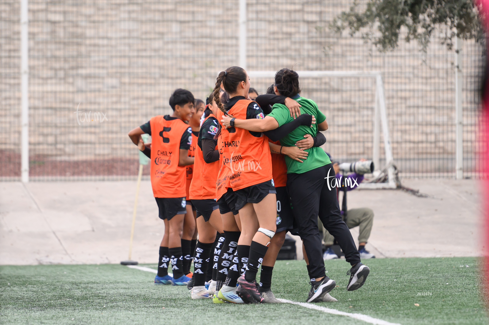 celebran gol » Santos Laguna vs Leon sub 19