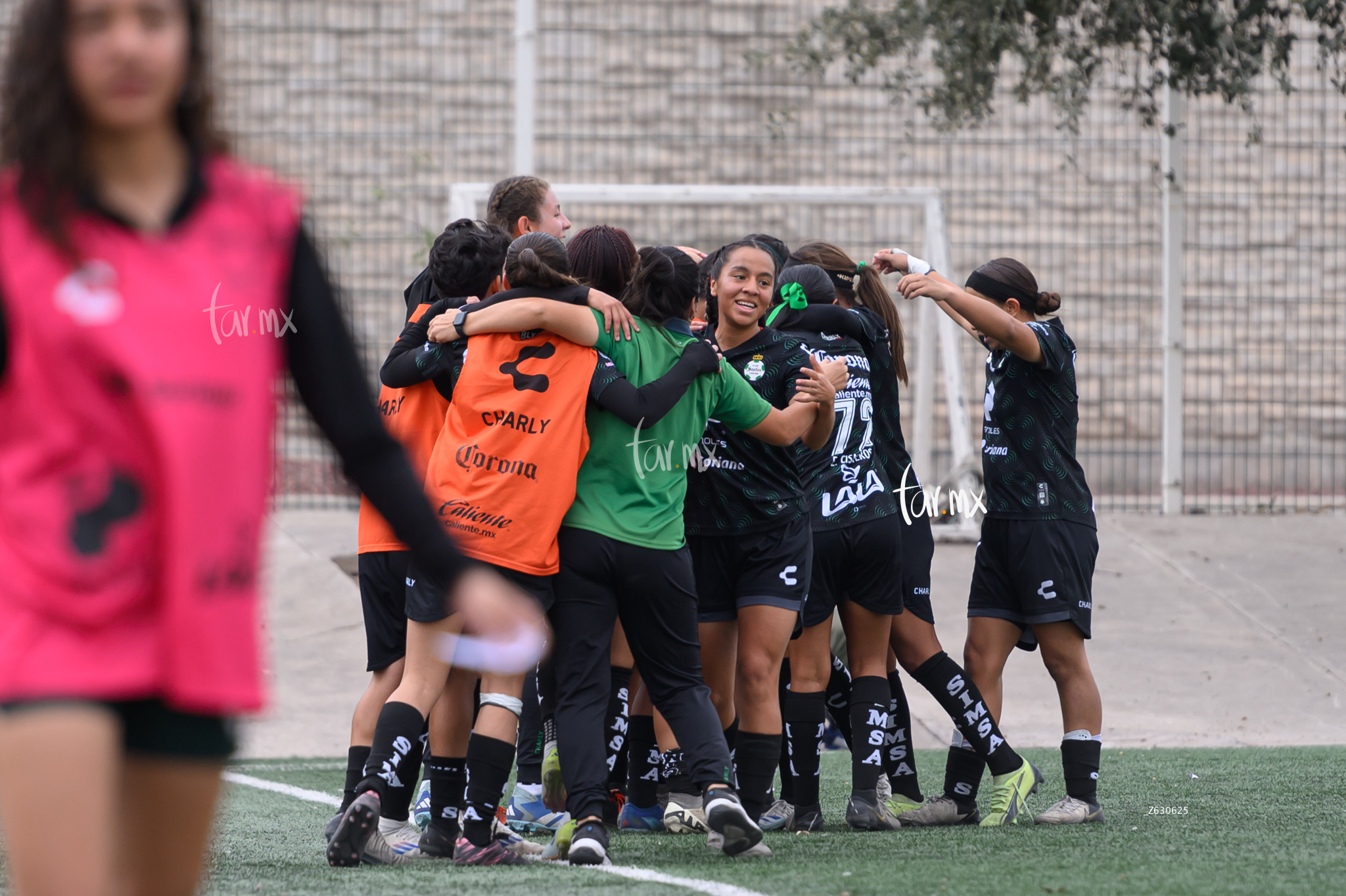 celebración de gol » Santos Laguna vs Leon sub 19