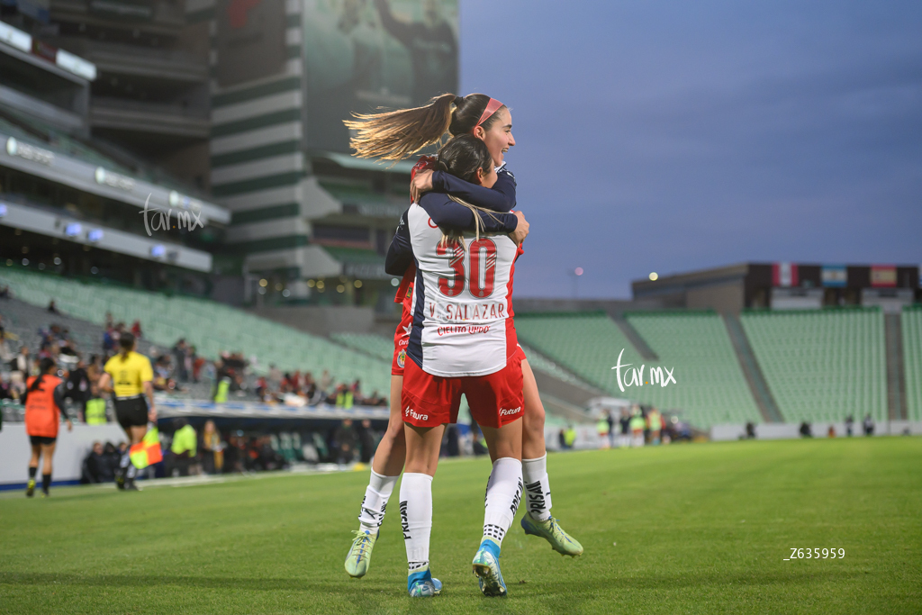 festejo de gol, Daniela Delgado, Esbeydi Salazar » Santos Laguna vs Chivas Guadalajara femenil