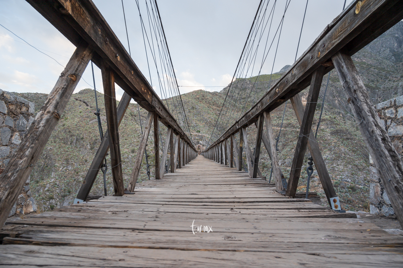 Fotos en el Puente de Ojuela
